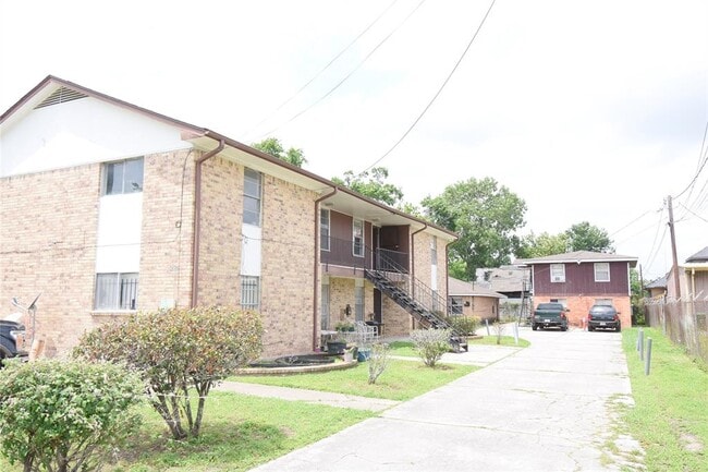 4353 Brinkley St in Houston, TX - Building Photo - Building Photo