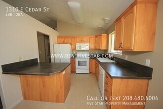 1310 E Cedar St in Pocatello, ID - Building Photo - Building Photo