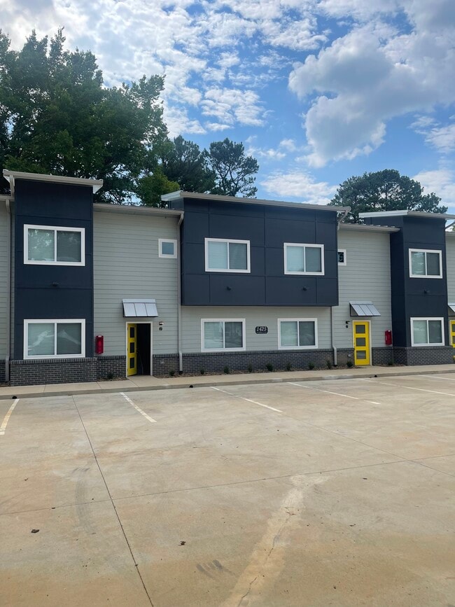 property at 1425 Oakland Ave