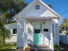 108 Rush St in New Smyrna Beach, FL - Building Photo