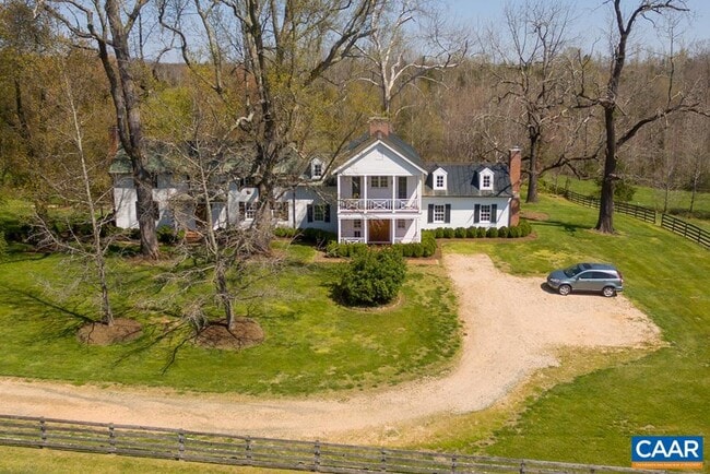 property at 915 Campbell Rd