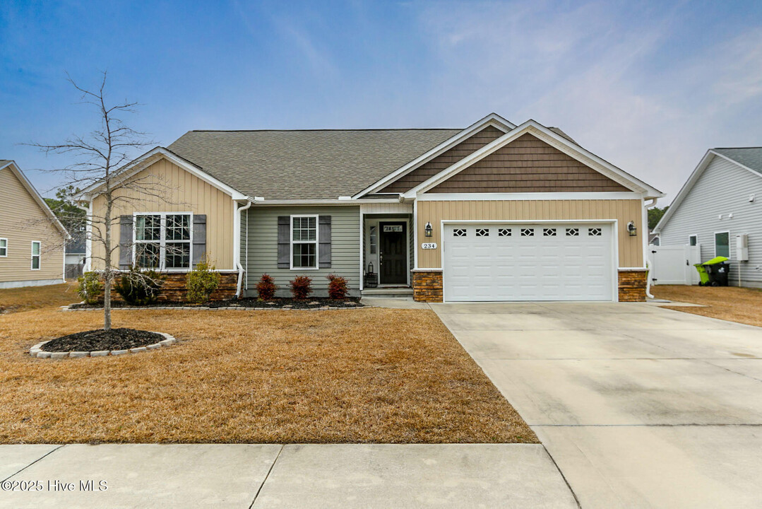 234 Legacy Ln in Newport, NC - Building Photo