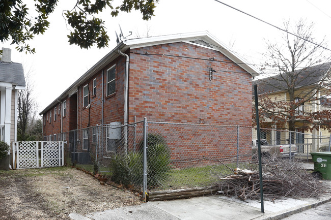 36 SE Howell St in Atlanta, GA - Building Photo - Building Photo