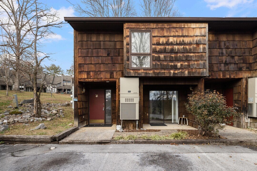 115 Beechnut St in Johnson City, TN - Building Photo