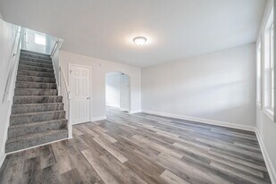 1435 Dartmouth Ave in Parkville, MD - Building Photo