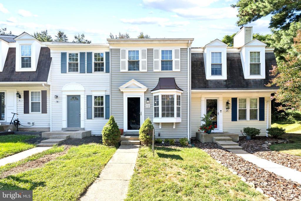 32 Dorrell Ct in Sterling, VA - Building Photo