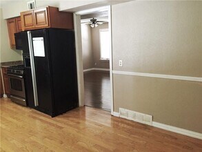 216 Elm St in Hurst, TX - Building Photo - Building Photo