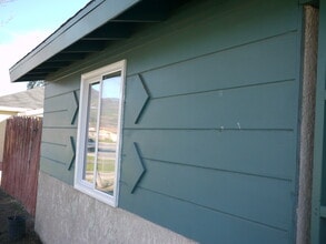 1125 E Marshall Blvd in San Bernardino, CA - Building Photo - Building Photo