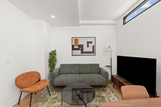 19 St Marks Pl, Unit SI FL1-ID1499938P in New York, NY - Building Photo - Building Photo