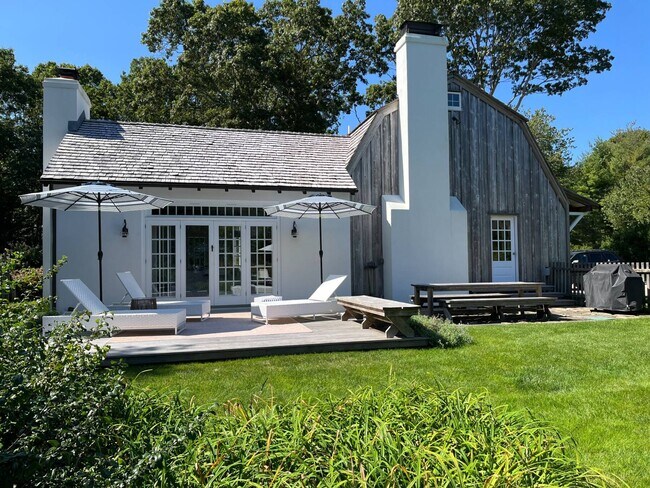 3 Fairfield Ln in Sag Harbor, NY - Building Photo - Building Photo