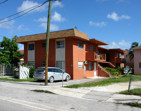 721 SW 3rd St in Miami, FL - Building Photo - Building Photo