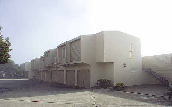 130-140 Gardenside Dr in San Francisco, CA - Building Photo