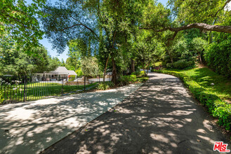 16016 Woodvale Rd in Los Angeles, CA - Building Photo - Building Photo