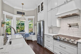 24920 Divot Dr in Bonita Springs, FL - Building Photo - Building Photo