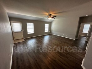 2820 Cider Mill Ln in Yukon, OK - Building Photo - Building Photo