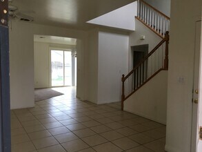 6609 Hanford Dr in Bakersfield, CA - Building Photo - Building Photo