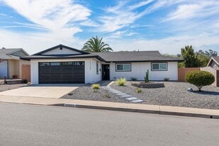 12365 Horado Rd in San Diego, CA - Building Photo