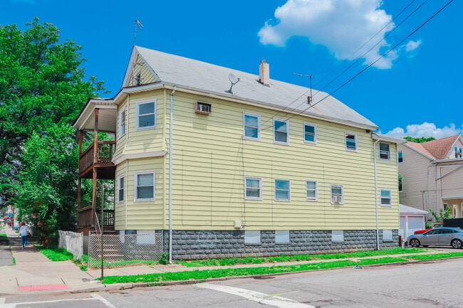 242 Union Ave, Unit 1st Floor