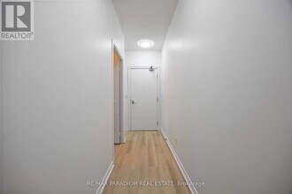 352 Front St W in Toronto, ON - Building Photo - Building Photo