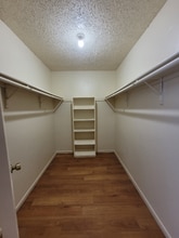 6303 Windsor Castle in San Antonio, TX - Building Photo - Building Photo