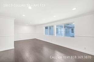18619 Collins St in Los Angeles, CA - Building Photo