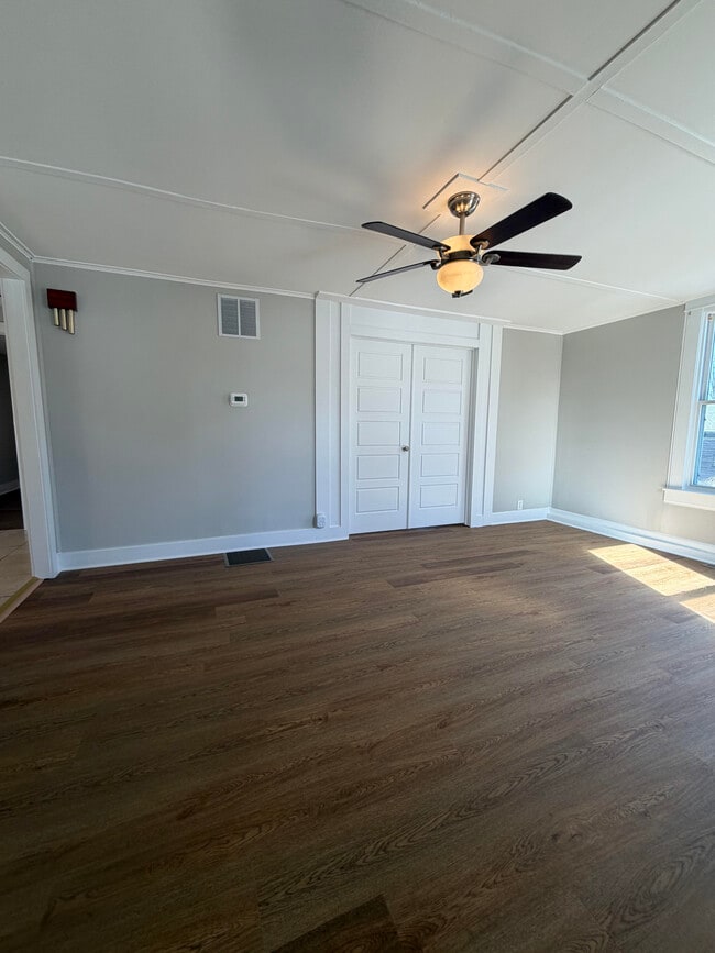 209 Kingsley Rd in Burnt Hills, NY - Building Photo - Building Photo