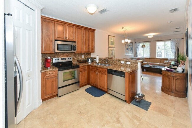 property at 3033 Waterside Cir