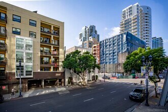 1025 Island Ave in San Diego, CA - Building Photo - Building Photo