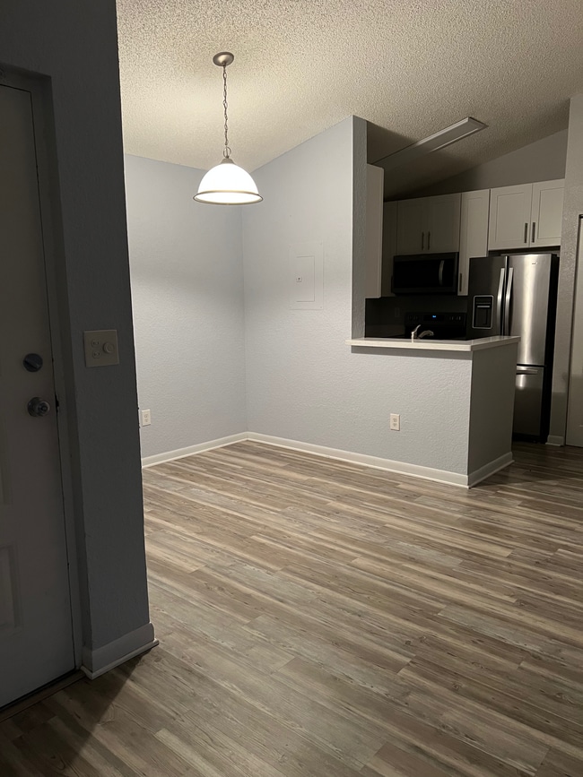2871 N Oakland Forest Dr, Unit 306 in Oakland Park, FL - Foto de edificio - Building Photo