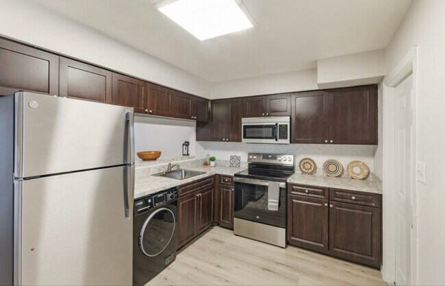 121 Danube Ave in Tampa, FL - Building Photo - Building Photo