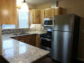 25 Old Crystal Park Rd in Manitou Springs, CO - Building Photo - Building Photo