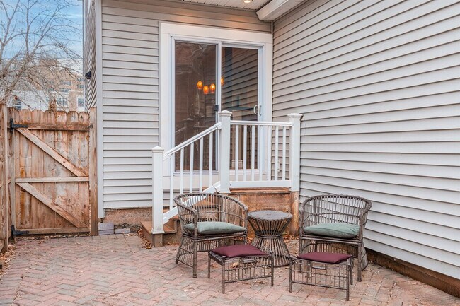 17 S Franklin St in Saratoga Springs, NY - Building Photo - Building Photo