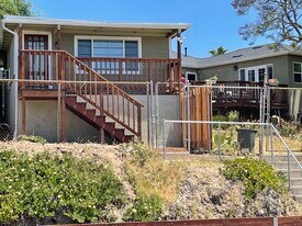 7445 Muriel Plz, Unit 1 in La Mesa, CA - Building Photo