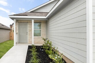 10507 Bending Dr in San Antonio, TX - Building Photo - Building Photo