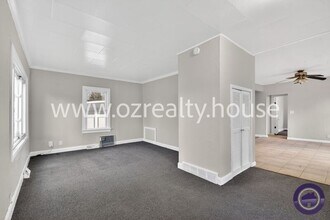 1913 Newport Ave in Toledo, OH - Building Photo - Building Photo