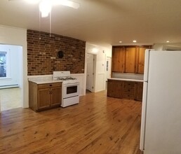 63 Harrington St in Southbridge, MA - Building Photo - Building Photo