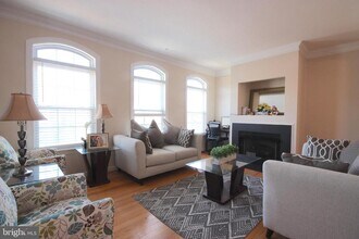 10773 Folkestone Way in Ellicott City, MD - Building Photo - Building Photo