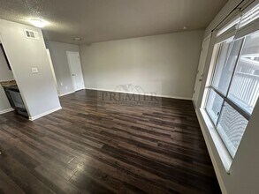 6019 Barton Ave in Overland Park, KS - Building Photo - Building Photo