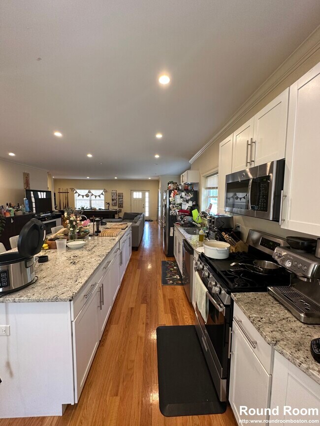 26 Bothwell Rd, Unit 1 in Boston, MA - Building Photo - Building Photo