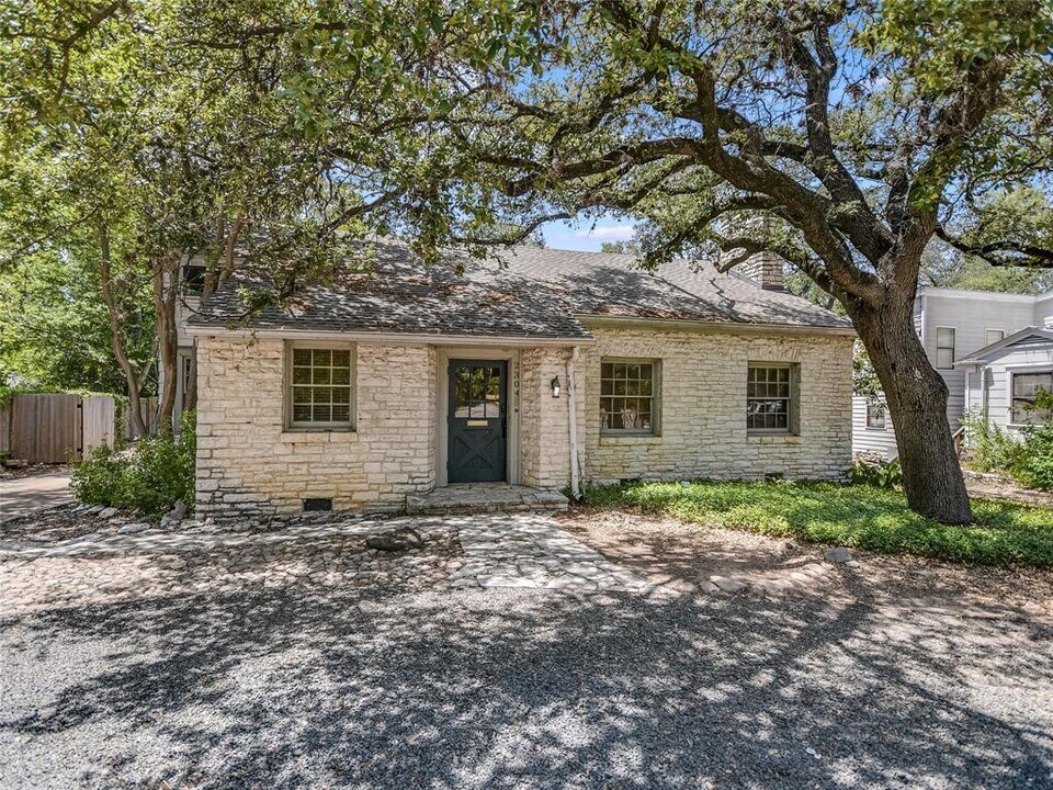 2304 Longview St in Austin, TX - Building Photo