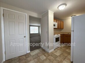 5443 Benton St in Lincoln, NE - Building Photo - Building Photo