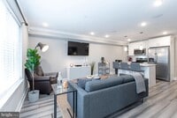 3414 W Commissioner St