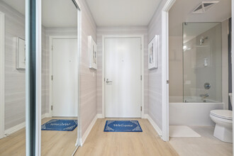 28 Widmer St in Toronto, ON - Building Photo - Building Photo