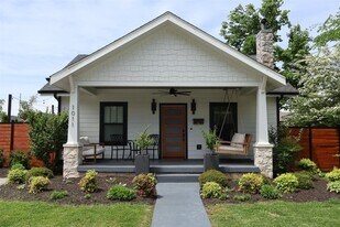 1011 Nutwood St in Bowling Green, KY - Building Photo