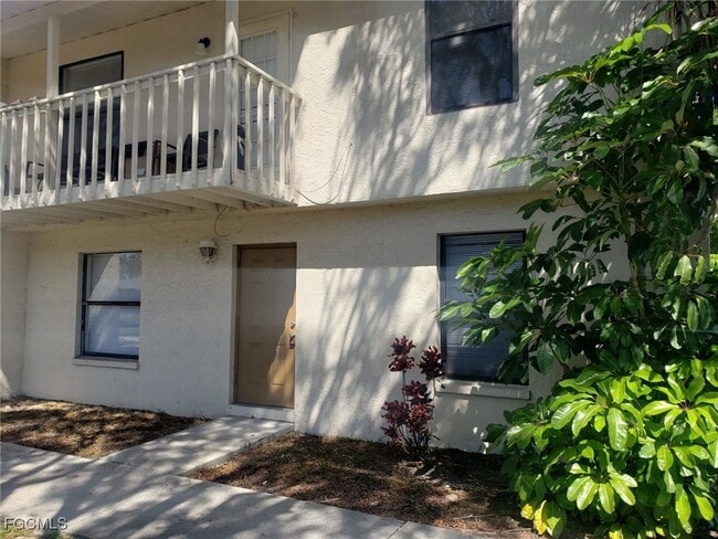 property at 622 SE 13th Ct