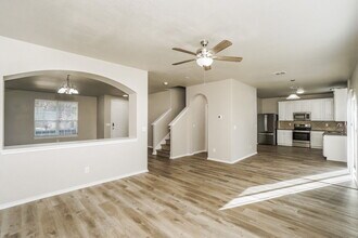 11118 Geneva Ford in San Antonio, TX - Building Photo - Building Photo