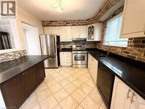 91 Garside Crescent in Brampton, ON - Building Photo - Building Photo