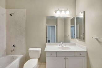 117 E Prive Cir in Delray Beach, FL - Building Photo - Building Photo