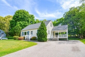 33 Robin Rd in Westborough, MA - Building Photo - Building Photo