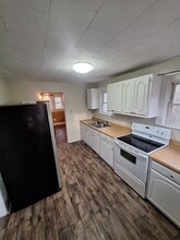 5771 Seneca Trail S in Ronceverte, WV - Foto de edificio - Building Photo